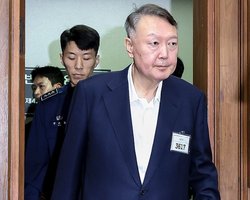 Экс-президенту Южной Кореи грозит смертная казнь: детали