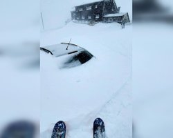 Європу засипало снігом: чи дійде циклон до України (відео)