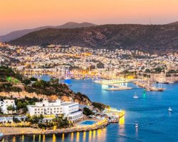 США эвакуировали консульство в Турции: Анкара развернула F-16 на территории Северного Кипра