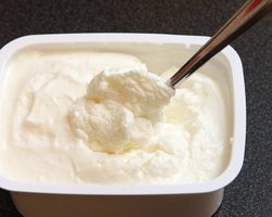 Запрет России на импорт литовского молока может ударить по Латвии