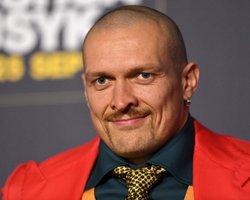 "Стану абсолютным чемпионом": Усик заявил о намерении стать президентом Украины (видео)