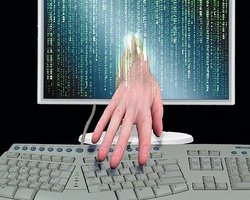 Украинские хакеры сняли с банковских счетов 72 млн. долларов