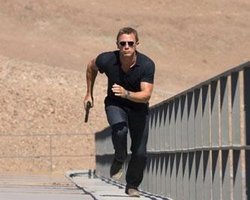 Фильм о Джеймсе Бонде откроет Олимпийские игры в Лондоне