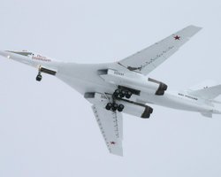 Фура не доедет, потому что нет дороги: РФ после операции "Паутина" спрятала Ту-160 на Чукотке