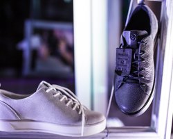 Датский бренд ECCO представил в Украине инновационную технологию SHINEBRIGHT