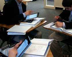 Мечта всезнайки: Пять обучающих программ для школьников с планшетами