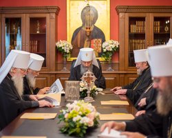 Синод УПЦ МП потребовал от экзархов Вселенского патриарха покинуть Украину