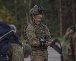 Под Добропольем ВС РФ потеряли до 10 тысяч солдат и есть два "котла": Economist о боях на востоке