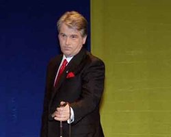 Ющенко просит предъявить ему судебное решение по Бандере