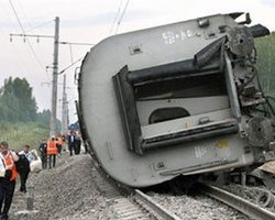 На месте подрыва Невского экспресса могли оказаться два поезда