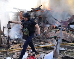 Поранено військових ТЦК і ЗСУ, є загиблі: що відомо про атаку дронів на Полтаву (фото, відео)