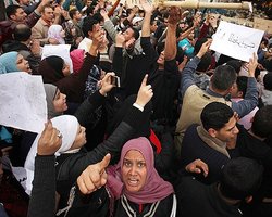 Суд Египта запретил проверять на девственность женщин, задержанных во время акций протеста
