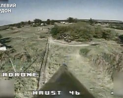 На металлолом: под Купянском пограничники уничтожили FPV-дроном грузовики ВС РФ (видео)