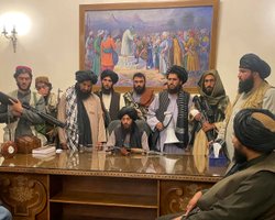 Директор ЦРУ секретно встречался с одним из лидеров талибов в этот понедельник, – СМИ