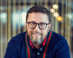 Шарий не явился на допрос в СБУ, вместо него пришел адвокат