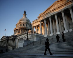 Голосование в Конгрессе США: куда потратят более $60 млрд военной помощи