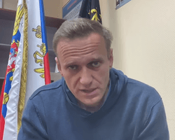 Навальному грозит 2,5 года колонии, – адвокат