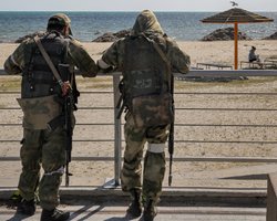 На Херсонщине оккупанты забирают гражданских "на подвал" за выход на пляж, — ВА