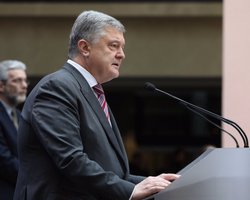 Порошенко заявил, что продал весь бизнес, на который нашелся покупатель