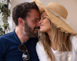 Разведенная Дженнифер Лопес пошутила о неудачном браке с Беном Аффлеком (фото)