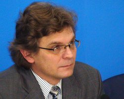 Правозащитник выступил против травли подозреваемых в изнасиловании 19-летней девушки 