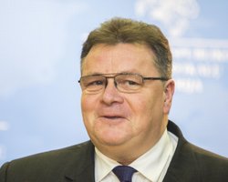 РФ уже говорит, что воюет против НАТО, осталось принять туда Украину, — экс-глава МИД Литвы