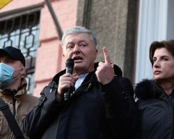 Не лидер оппозиции. Почему суд отпустил Порошенко под личное обязательство в деле о госизмене