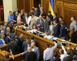 "Я вас не боюсь!" Как Рада пыталась принять законы о Донбассе