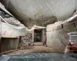 Унікальний домашній вівтар римських часів виявили в Кельні: споруда збереглася неушкодженою (фото)