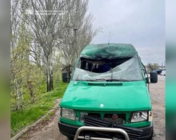 Россияне атаковали маршрутку и грузовик FPV-дроном: среди пострадавших есть ребенок