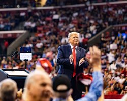 Не имеет значения Трамп или Харрис: Путин продолжит войну с Украиной, — СМИ