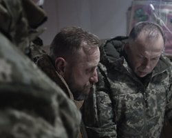 "Пытаются окружить город": Сырский о ситуации в Бахмуте