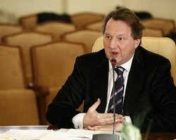 Подчиненного Черновецкого посадили в камеру на 40 человек