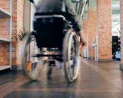 Зеленский упразднил МСЭК. Где военным и гражданским оформить инвалидность?