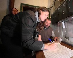 Россияне завезли массовку из Крыма для участия в псевдореферендуме, – СМИ