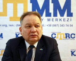 "Власти" Крыма объявили в международный розыск члена Меджлиса