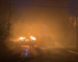 "Горят квартиры": россияне атаковали дронами Конотоп, в городе начались пожары (фото)