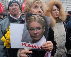 Оппозиция призвала Тимошенко прекратить голодовку: Не идите на самую большую жертву