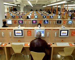 Тысячи граждан Германии вышли на акции протестов против антипиратского договора