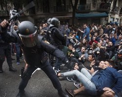 Референдум в Каталонии: в стычках с полицией пострадали 38 человек