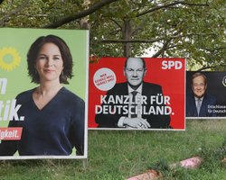 Скандал на троих. Кто заменит Ангелу Меркель -  Анналена Бербок, Олаф Шольц или Армин Лашет?