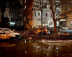 РФ вдарила "Шахедами" по Дніпру: семеро постраждалих, численні пожежі та руйнування