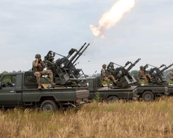 Удар "Шахедами" по Конотопу: у центрі міста чоловіка поранила куля під час роботи сил ППО (фото)