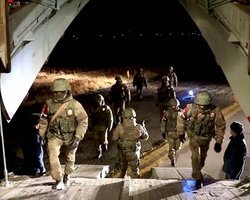 Российские миротворцы выдвинулись в Нагорный Карабах (видео)