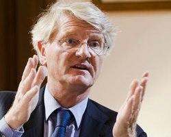 Крупнейшая бизнес-газета Германии напечатала интервью главы банка без ответов