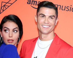 Роналду построил особняк мечты за 30 млн фунтов с золотыми кранами и личным пляжем