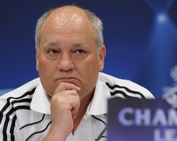 Тренер Аякса: Шевченко поздравил меня сразу после игры