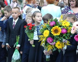 Супрун рассказала, нужно ли покупать ребенку школьную форму