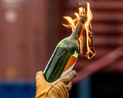 Более 20 случаев за двое суток: россияне продолжают поджигать военкоматы, — СМИ