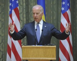 На инаугурацию Порошенко приедет вице-президент США 